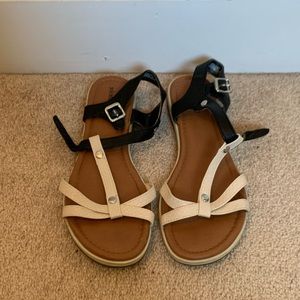 Solesenseability Sandals